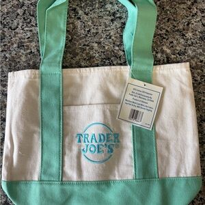NWT Trader Joe’s mini tote in mint